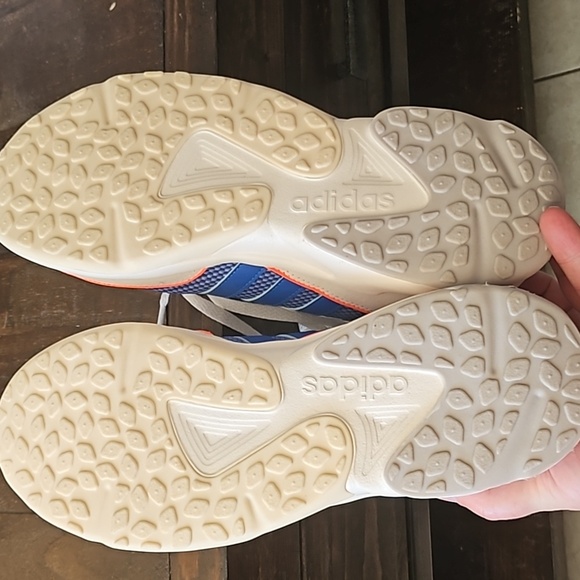 Men's Adidas Size 10 New - Picture 3 of 3